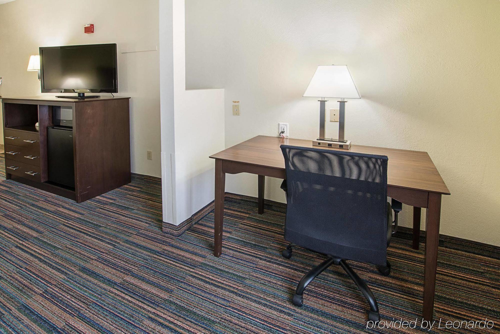 Quality Suites Темпл Экстерьер фото